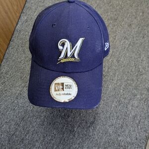 NWT. New Era Milwaukee Brewers Cap